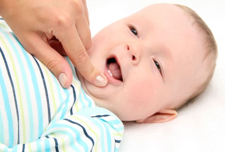 Teething: Some signs and treatments