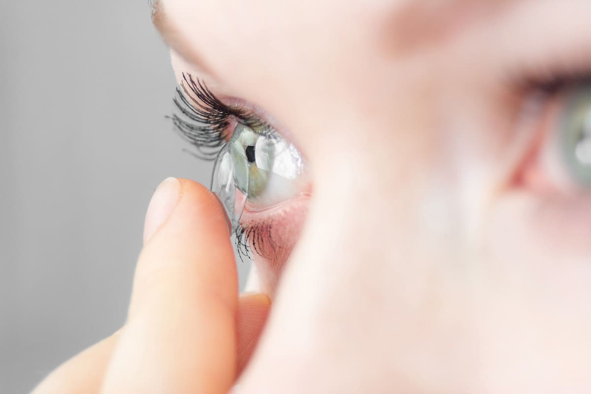 The importance of contact lens hygiene