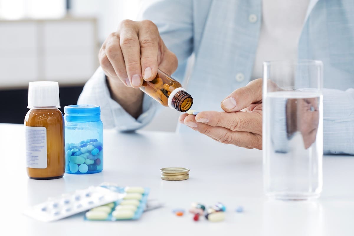 Mixing multiple medications common in older Australians