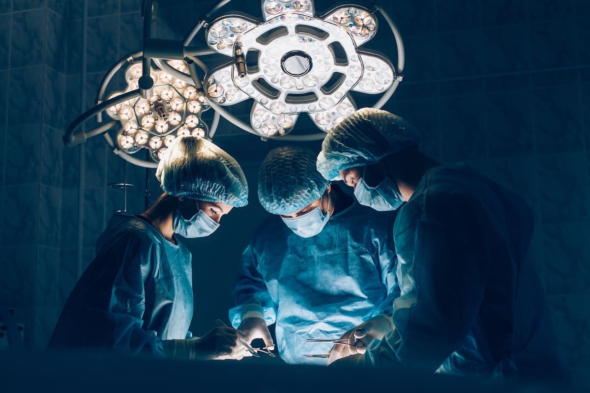 Surgeon behaviour affects patient outcome